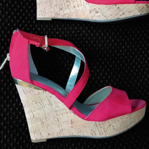 Red wedge sandals - Picture 1 of 7